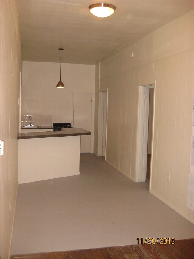 Foto del edificio - 302 E 30th St