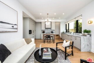 Foto del edificio - 1216 1/2 Arizona Avenue, Santa Monica, CA 90404 - 2 BR 3 BA house