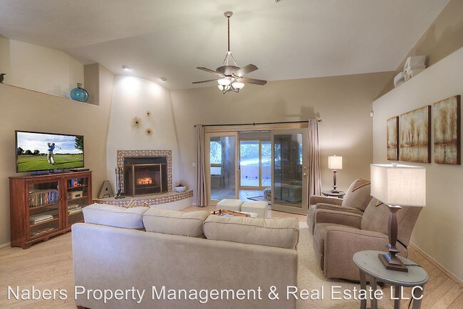 Building Photo - 3 br, 2 bath  - 15859 Aspen