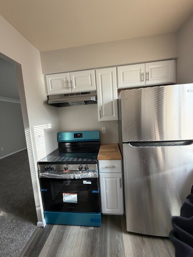 Foto del edificio - 2275 Warren Rd