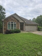 Building Photo - 135 Anatole Loop