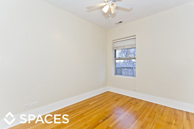Foto del edificio - 3449 N Wolcott Ave