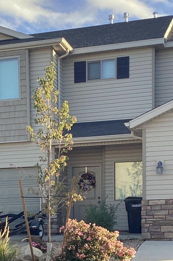 Meadow Crest Townhomes #30 Cedar City - H... - Meadow Crest Townhomes #30 Cedar City  - H...