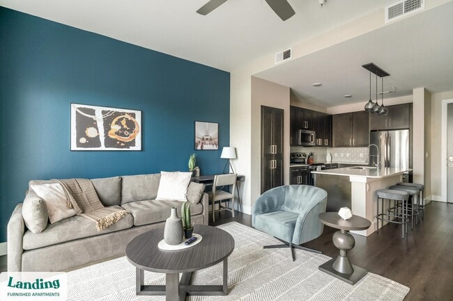 Building Photo - 1535 Canal St