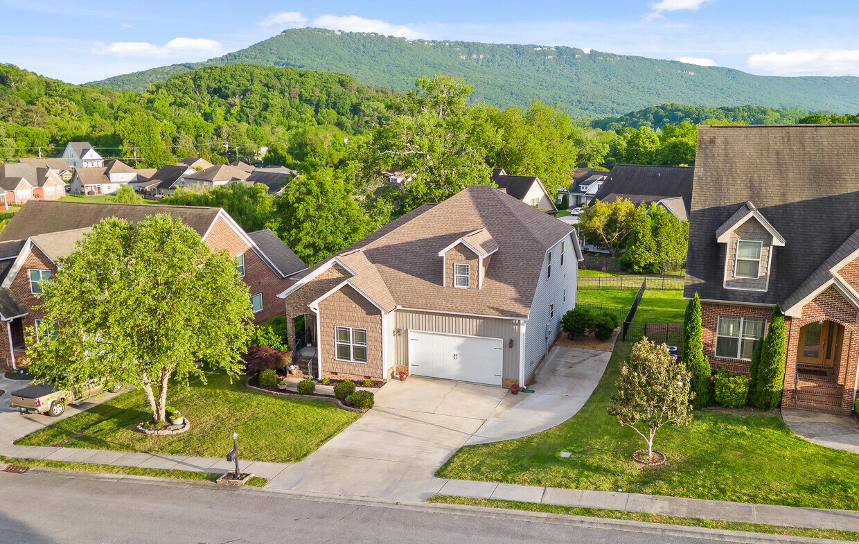 Primary Photo - 3641 Willow Lake Cir