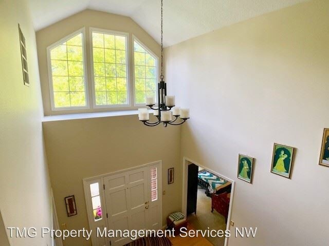 Foto del edificio - 3 br, 2.5 bath House - 5675 Victoria Court