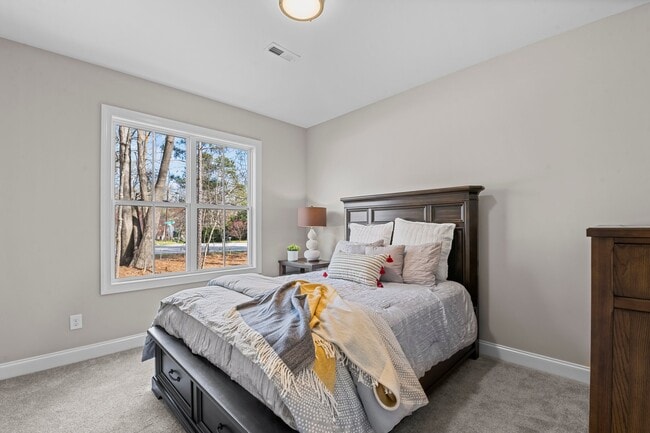 Dormitorio del primer piso - 8809-8813 Litchford Rd