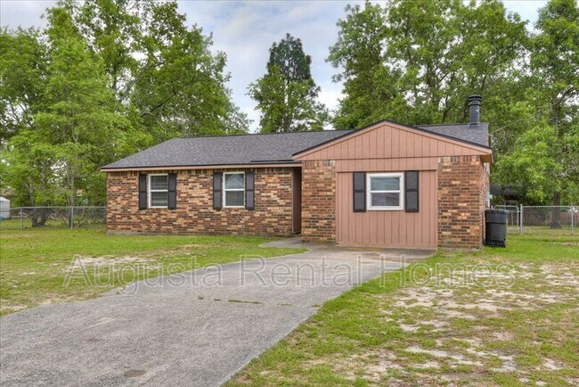 Building Photo - 2672 Teakwood Dr