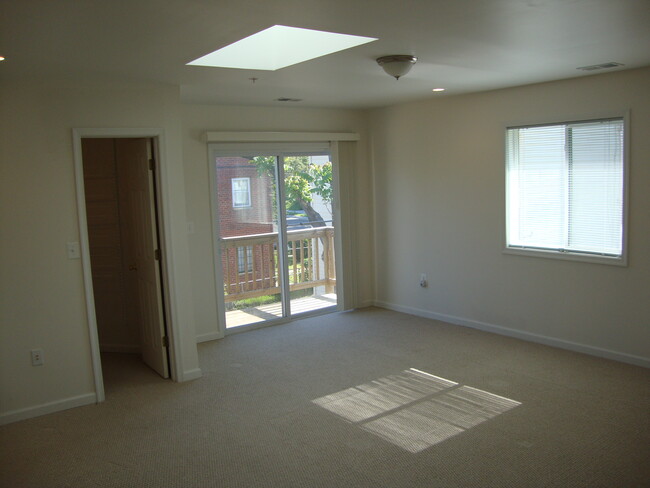 Master bedroom - 5920 Clay St NE