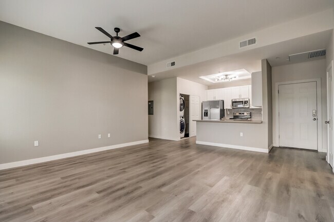 Foto del edificio - Landmark on 67th Ave