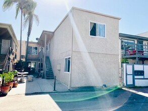 Building Photo - 825-827 San Fernando Pl