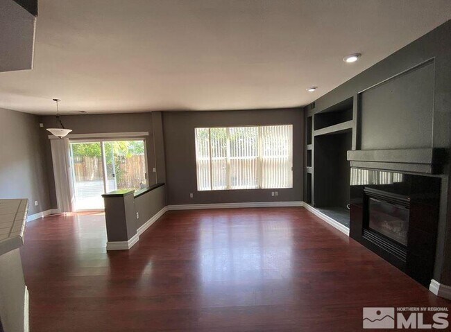Foto del edificio - 9636 Truckee Meadows Pl