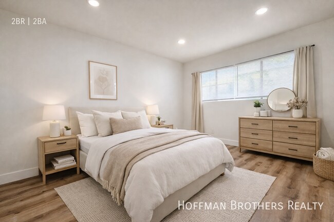 Foto del edificio - 1784 N Sycamore Ave