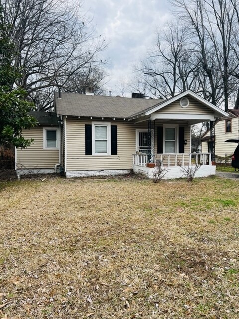 Primary Photo - 554 Bon Air St