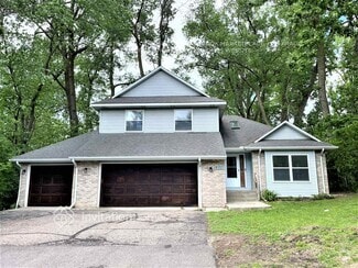 Building Photo - 400 Cimarron Rd