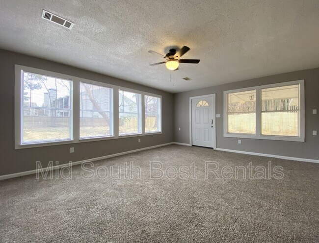 Building Photo - 415 Sunnymeade Dr