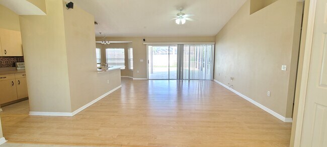 Building Photo - 6610 Nasser Ln