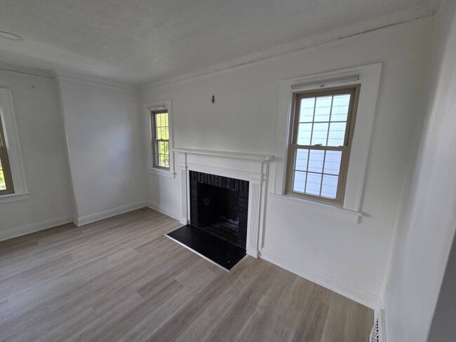 Building Photo - 17424 Winslow Rd