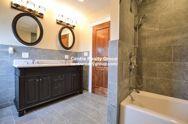 Foto del edificio - Brighton 4 Bed Available 9/1/25