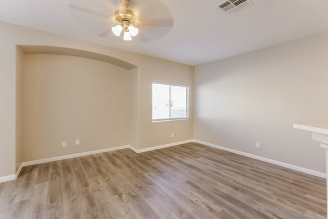 Building Photo - 3512 Hazelnut Pine Pl