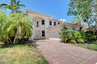 Building Photo - 10537 Galleria St