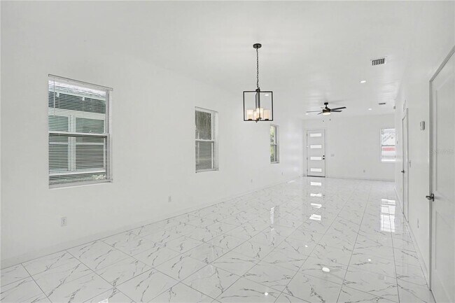 Foto del edificio - 2328 W Spruce St