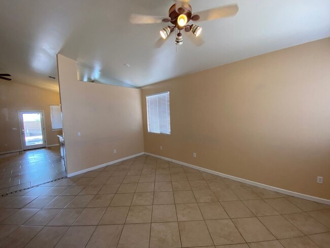 Building Photo - 7716 S Lions Spring Way