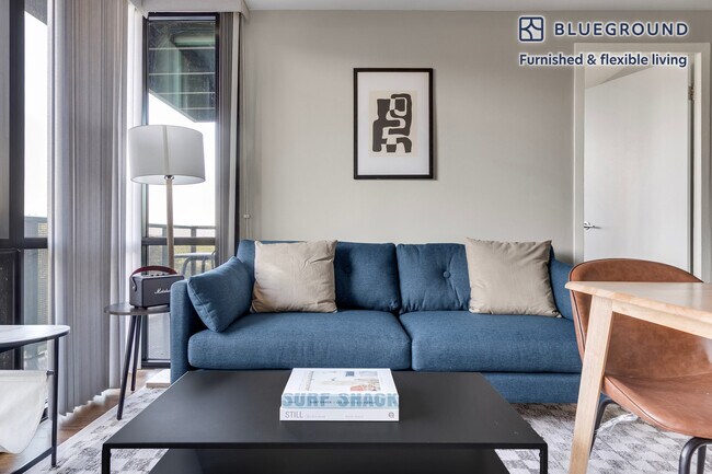 Foto del edificio - 5910 N Sheridan Rd