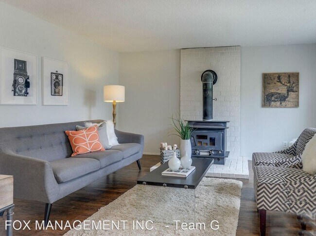 Foto del edificio - 3 br, 1 bath House - 1706 SE 35th Place