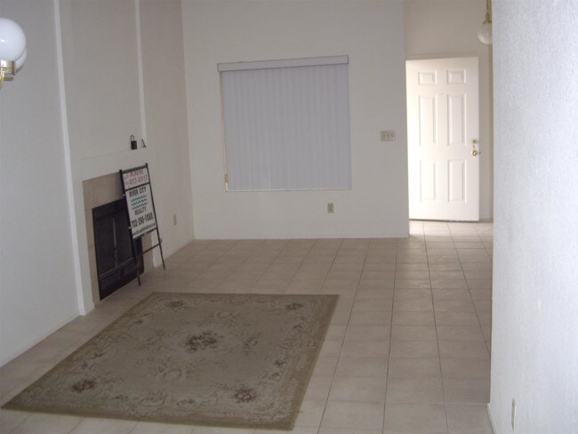 Building Photo - 3116 Terrace View Dr