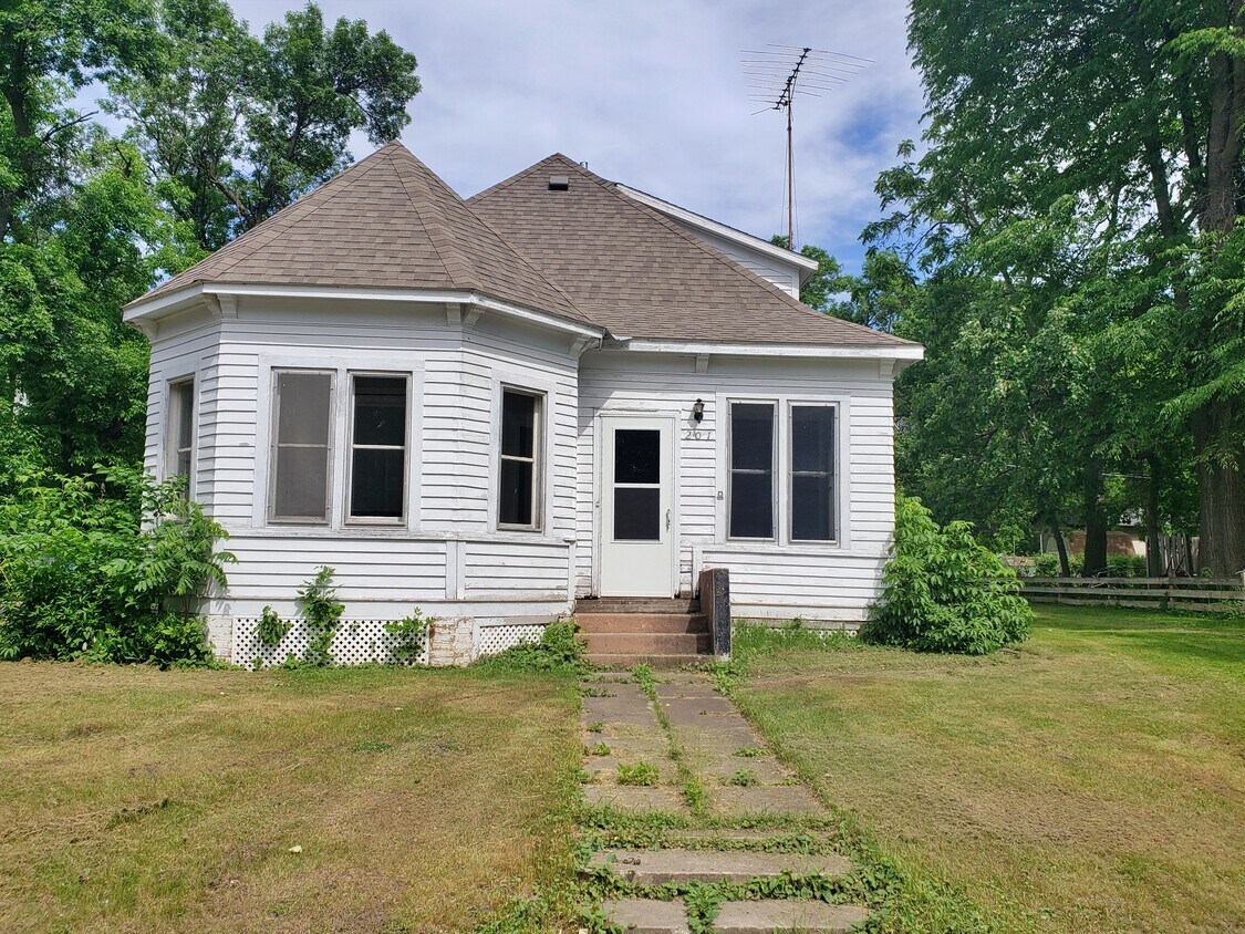 201 Main St S, Atwater, MN 56209 House Rental in Atwater, MN