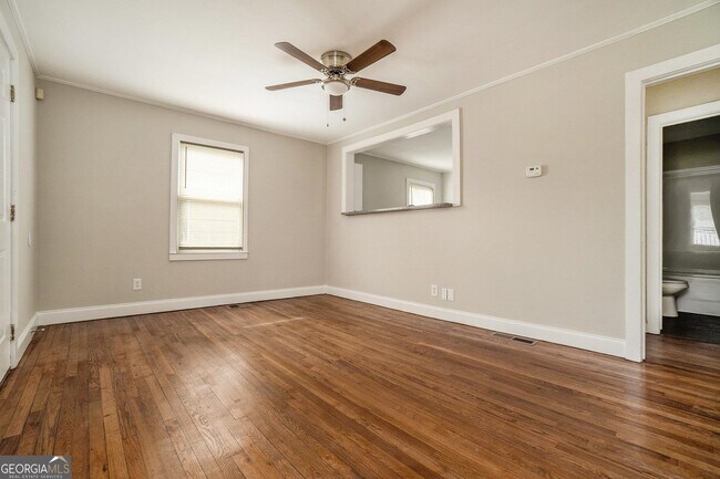 Foto del edificio - 973 Lawton St SW