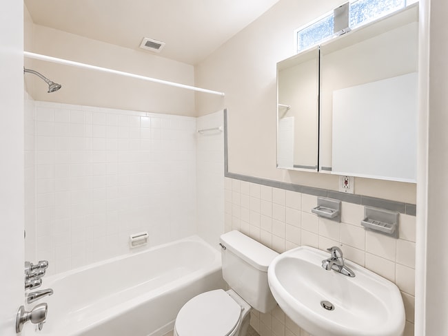 Interior Photo - Foxhall Terrace