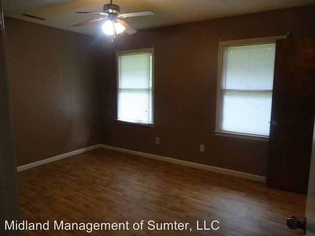 Building Photo - 3 br, 1 bath House - 4580 Peach Orchard Road