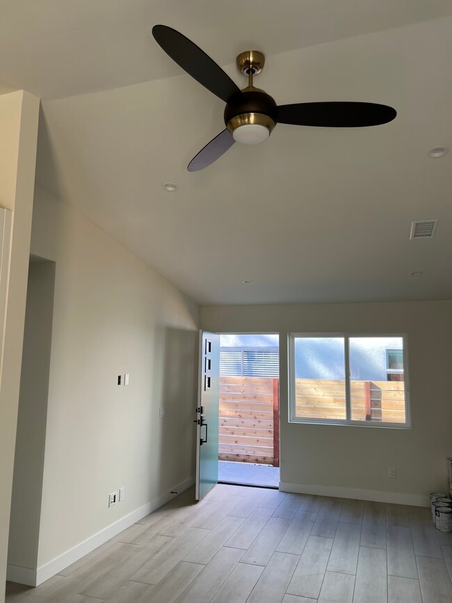 Building Photo - 2324 Seasons Rd