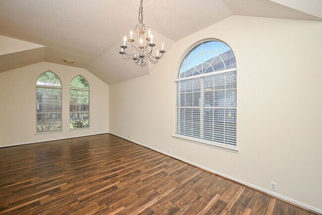 Foto del edificio - 2726 Redwick Dr