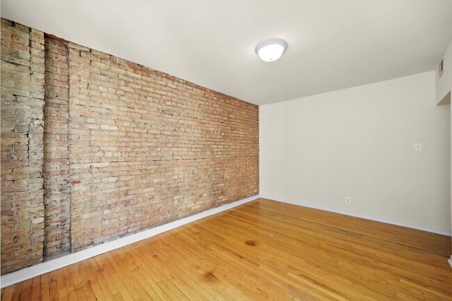 Foto del edificio - 3000-3008 N Whipple St