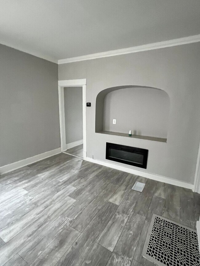 Foto del edificio - 2484 W Chambers St