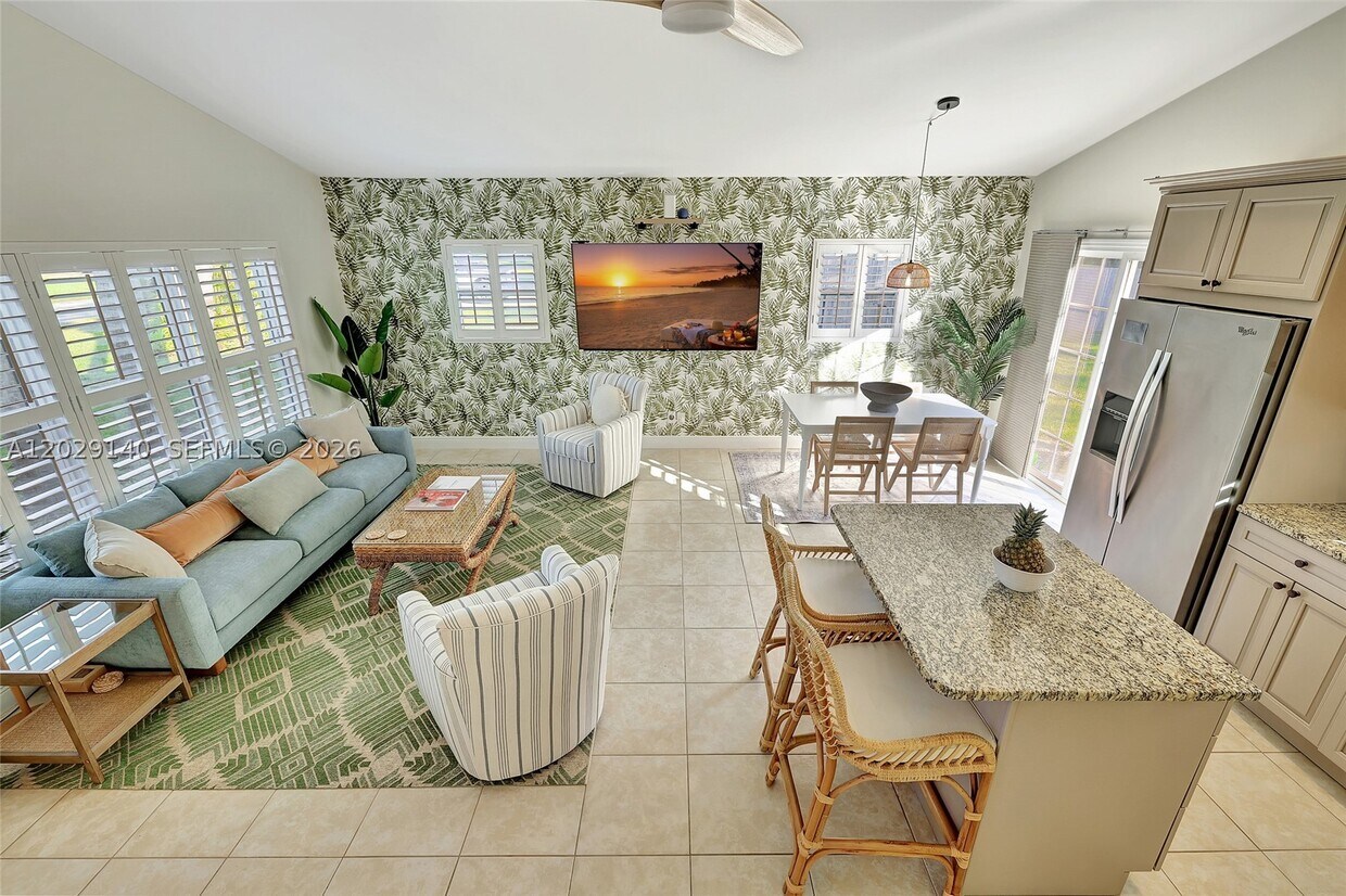 Building Photo - 240 SE Tressler Dr