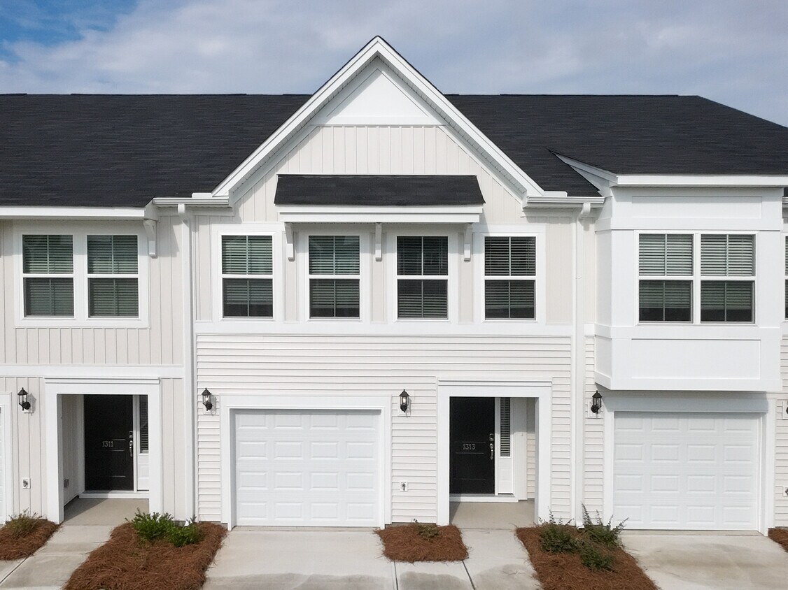 Primary Photo - 1313 Snead Lane