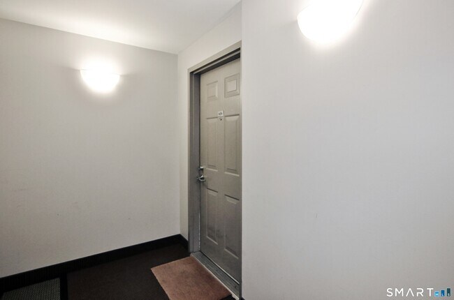 Foto del edificio - 300 Broad St