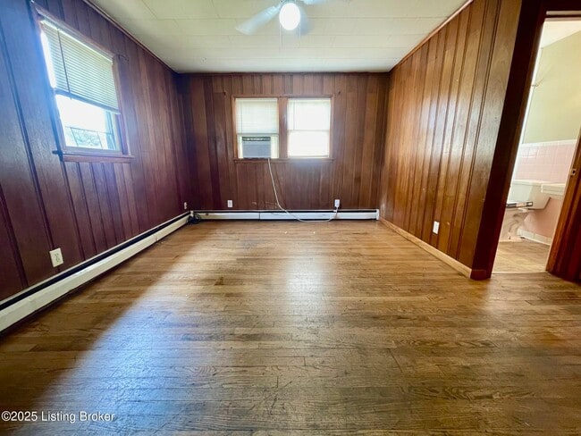 Building Photo - 2032 Culbertson Ave