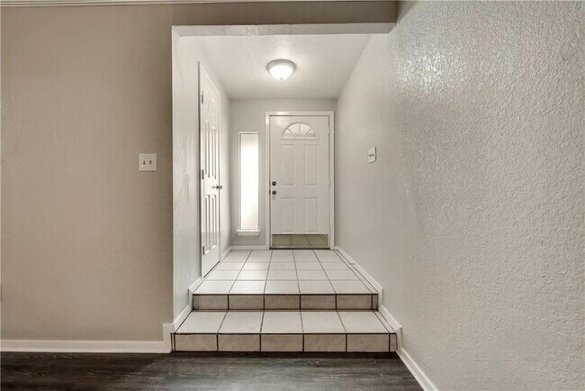 Foto del edificio - 201 Blair Ln