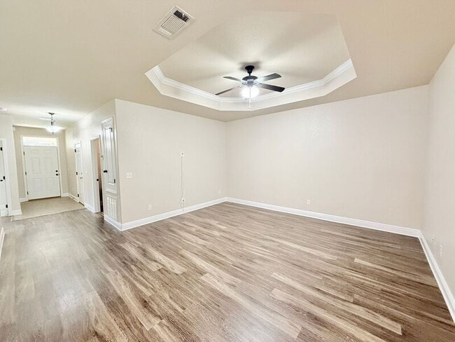 Building Photo - 5204 Parkside Dr