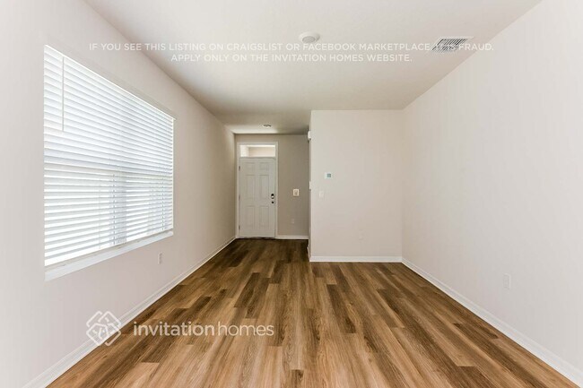 Foto del edificio - 8037 Majestic Palms Ct