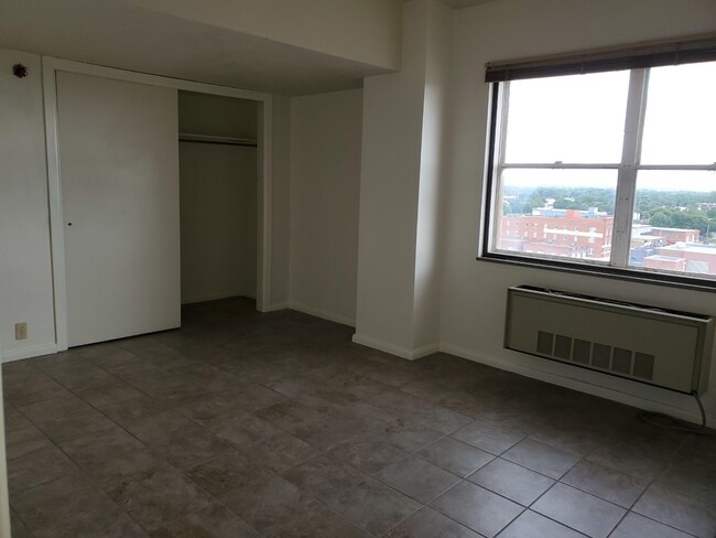 Foto del edificio - 17 E 2nd Ave