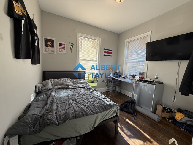 Foto del edificio - 71 Hillside St