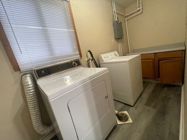 Foto del edificio - 3 Bedroom Single Family