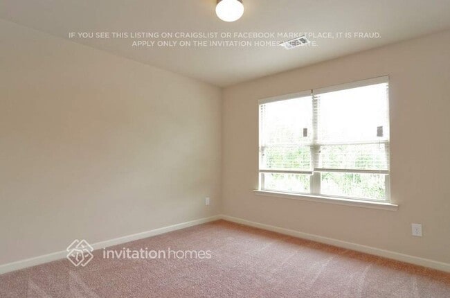 Building Photo - 3650 Brookhollow Dr