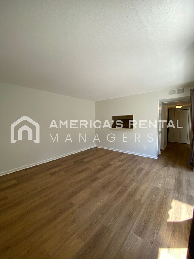 Foto del edificio - Condo for rent in the Altamont Patio Condo...